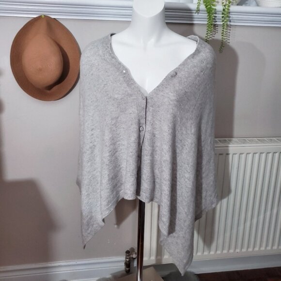 Dean & White 100٪ Premium Pure Cashmere Multi Way Two Sided Button Opening Shawl - Picture 3 of 15